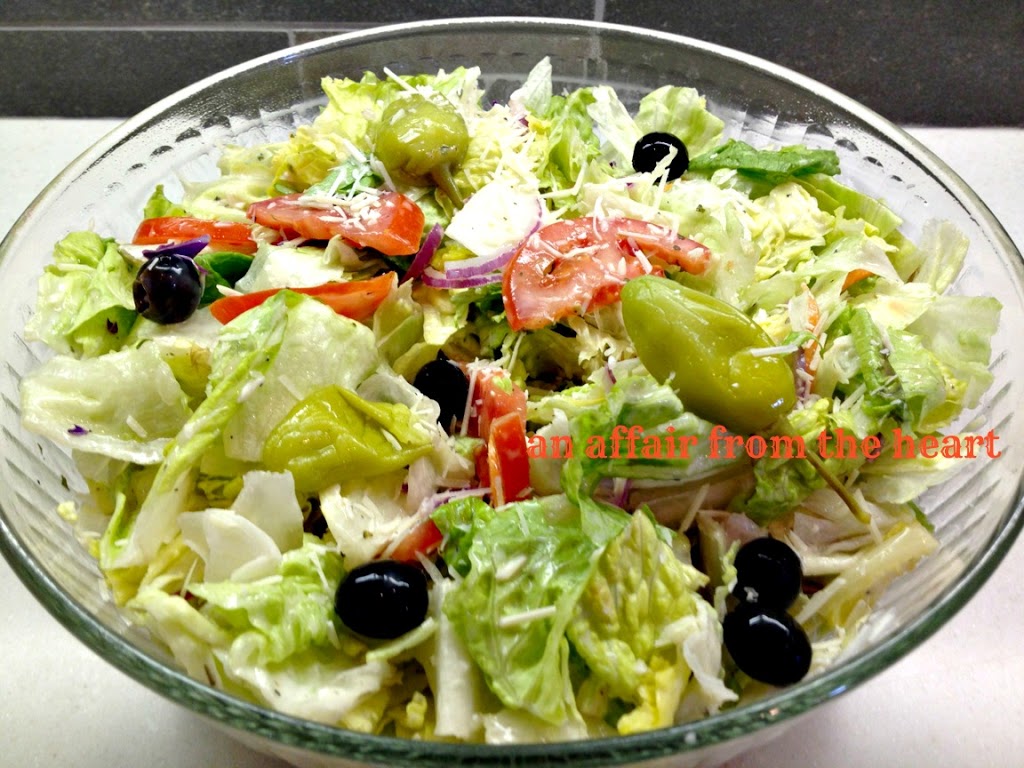 Quick and Easy Romaine Salad (with an Olive Garden Dressing)