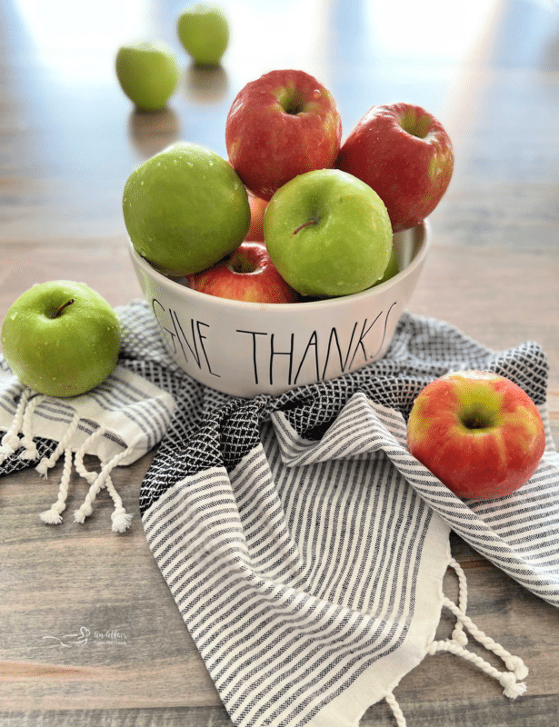 Good Friends' Crock Pot Applesauce - The Original Tehachapi Apple Book