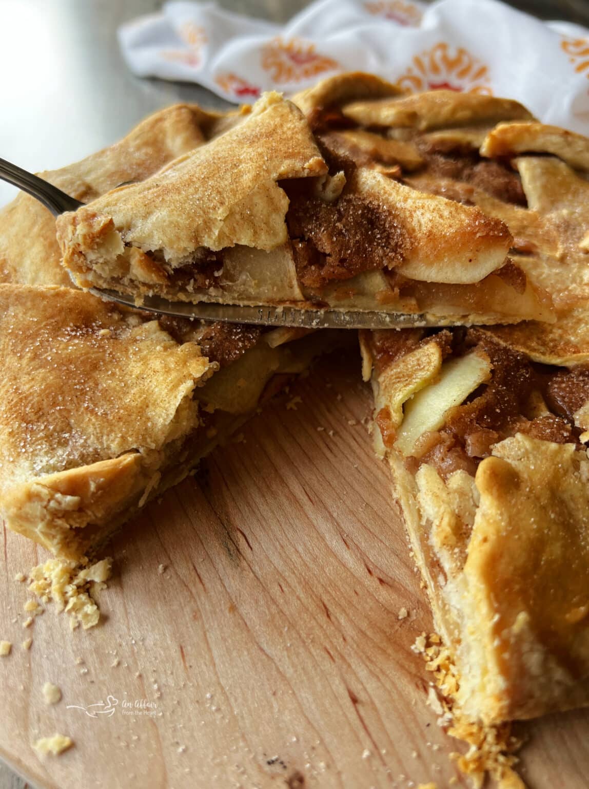 Apple Crostata (Rustic Apple Pie)