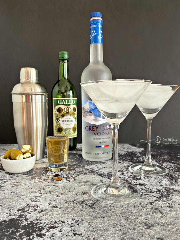 My Favorite Dirty Vodka Martini Recipe For Perfect Martinis