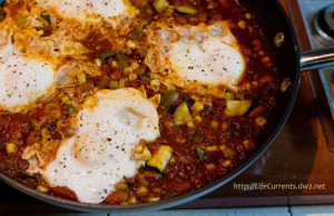 Easy Weeknight Skillet Eggs - Life Currents