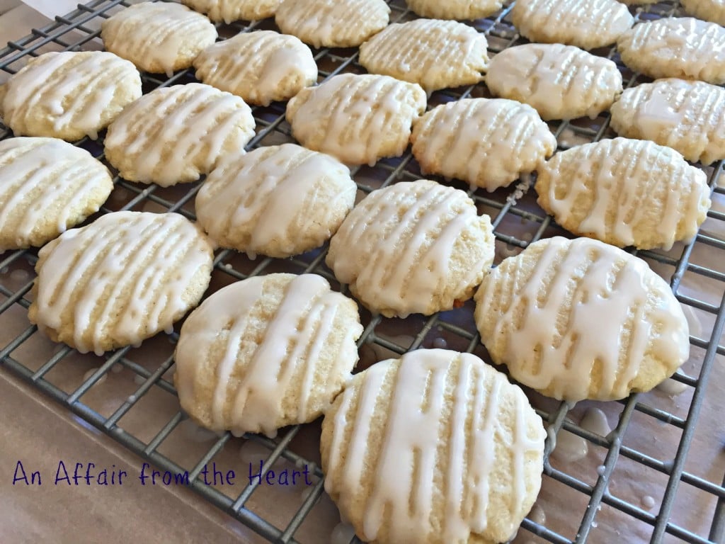 Almond Meltaway Cookies