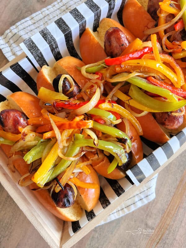 https://anaffairfromtheheart.com/wp-content/uploads/2015/03/Italian-Sausage-with-Peppers-Onions-11-600x800.jpg