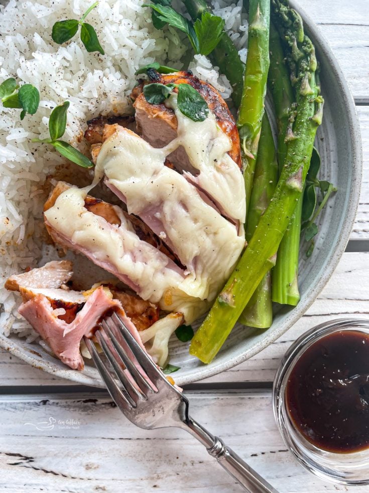 chicken with cheese and asparagus
