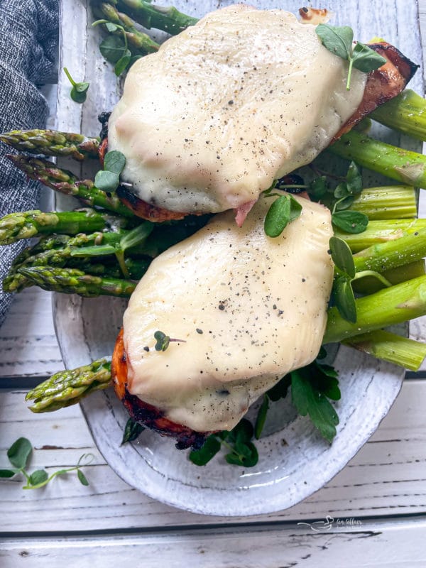 chicken with cheese and asparagus