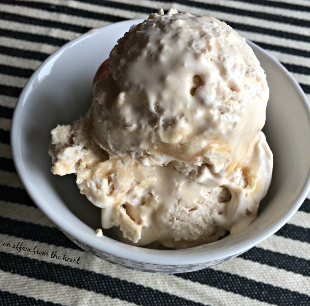 Helado de Remolino de caramelo de vainilla