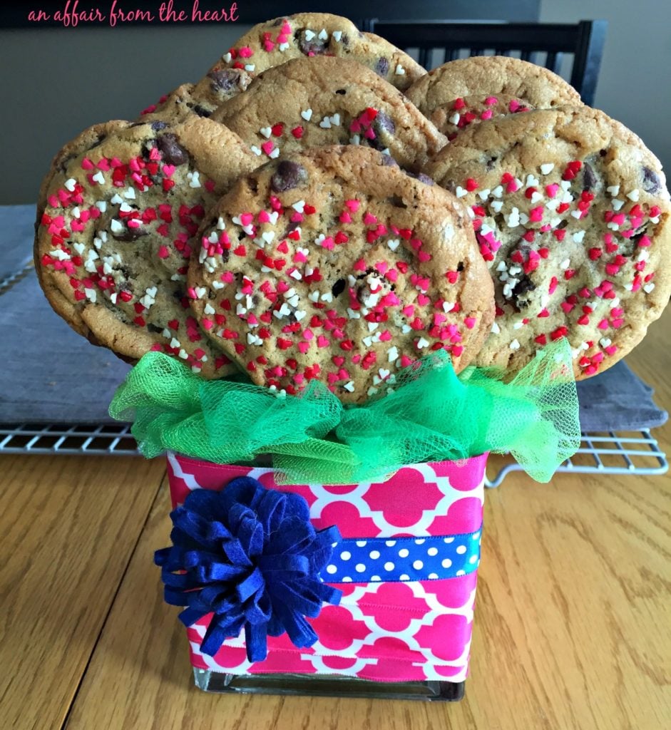 How To Make An Easy Cookie Bouquet