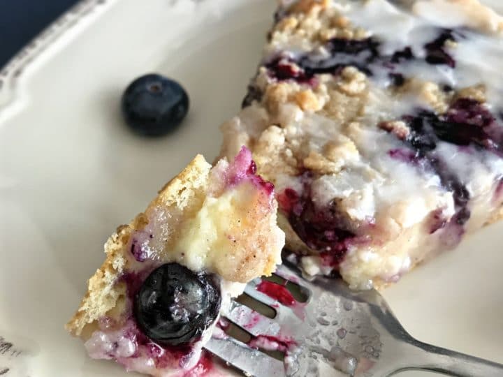 Blueberry Streusel Dessert Pizza