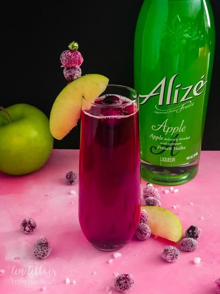 CranApple Fizz Cocktail 