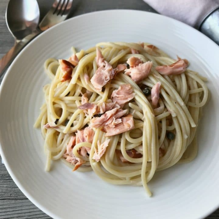 Smoked Salmon Pasta is a delicious one pot meal, that's done in 20 minutes!