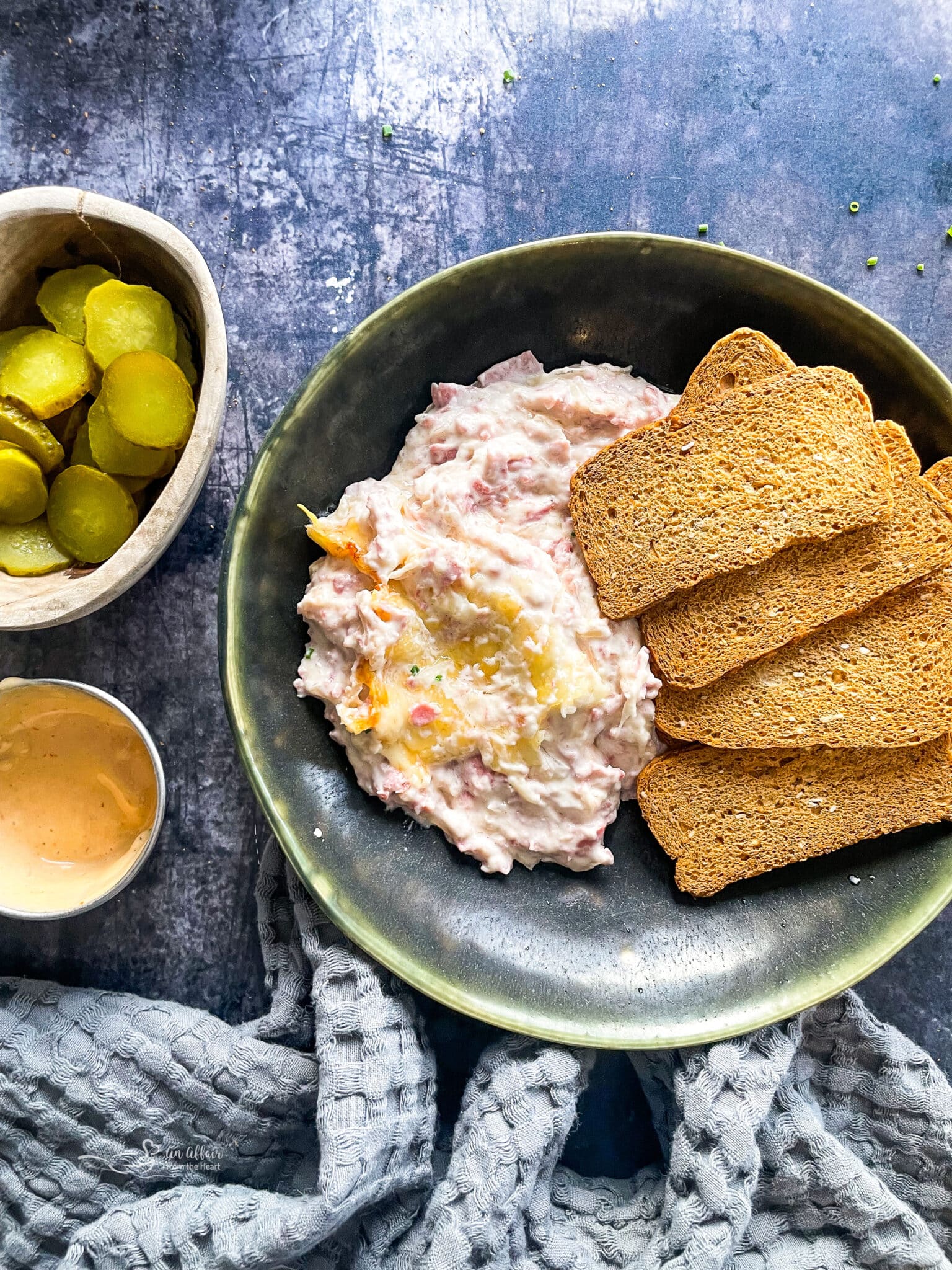 Delicious Crab Rangoon Dip