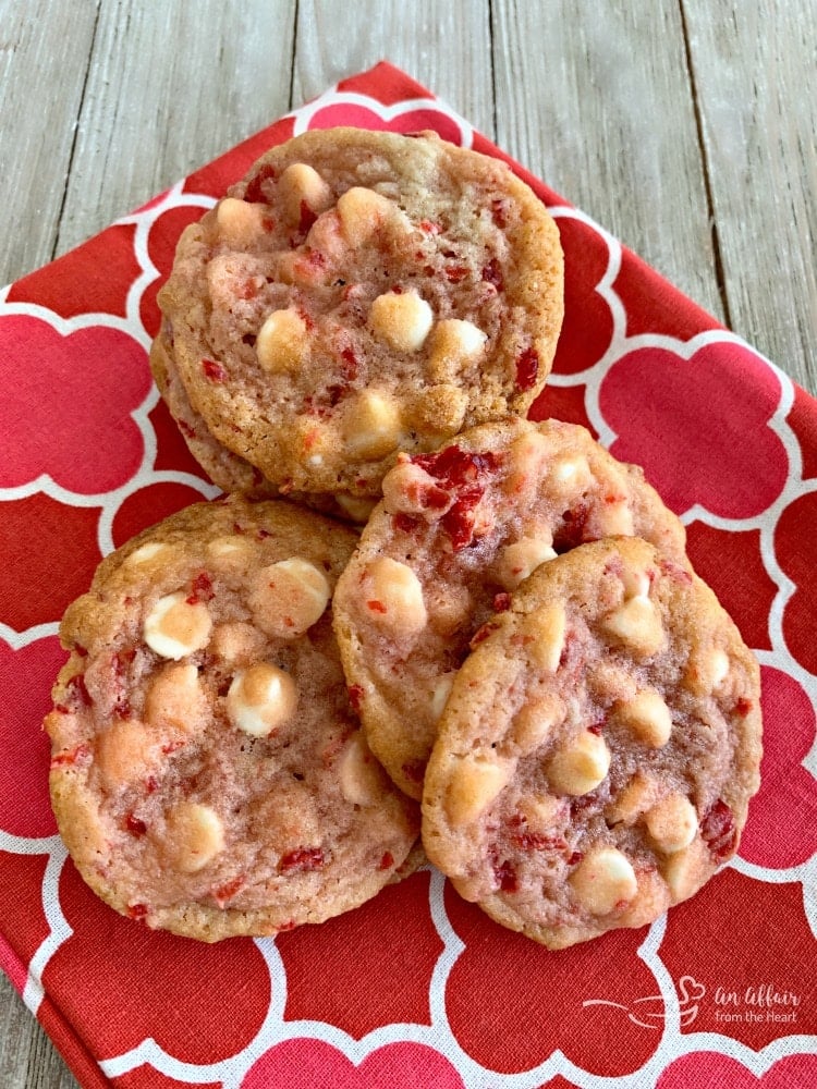 https://anaffairfromtheheart.com/wp-content/uploads/2018/11/White-Chocolate-Cherry-Cookies-.jpg