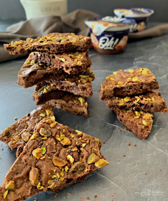 Easy Brownie Bark with Pistachios