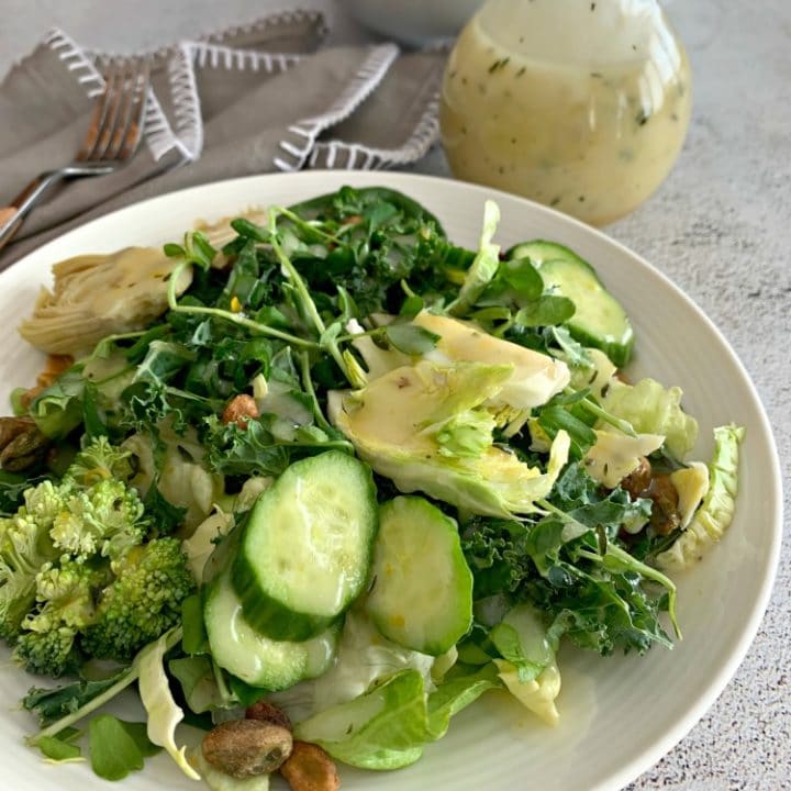 https://anaffairfromtheheart.com/wp-content/uploads/2019/03/Green-Salad-with-Lemon-Thyme-Vinaigrette-1-720x720.jpg