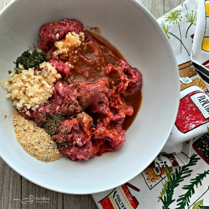 Bloody Mary Burger w/ Bloody Mary Aïoli Cocktail favorite in a BURGER!