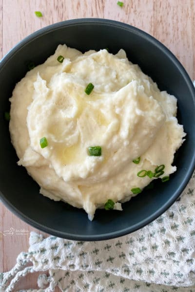The BEST Slow Cooker Mashed Potatoes