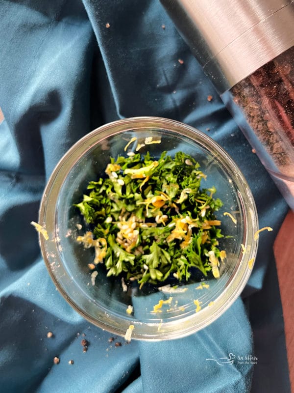 bowl of parsley and lemon