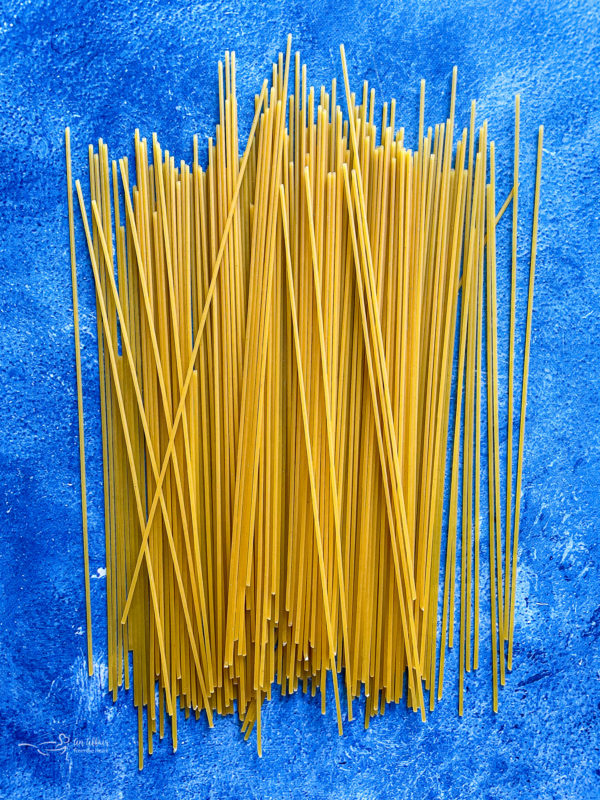 spaghetti noodles uncooked