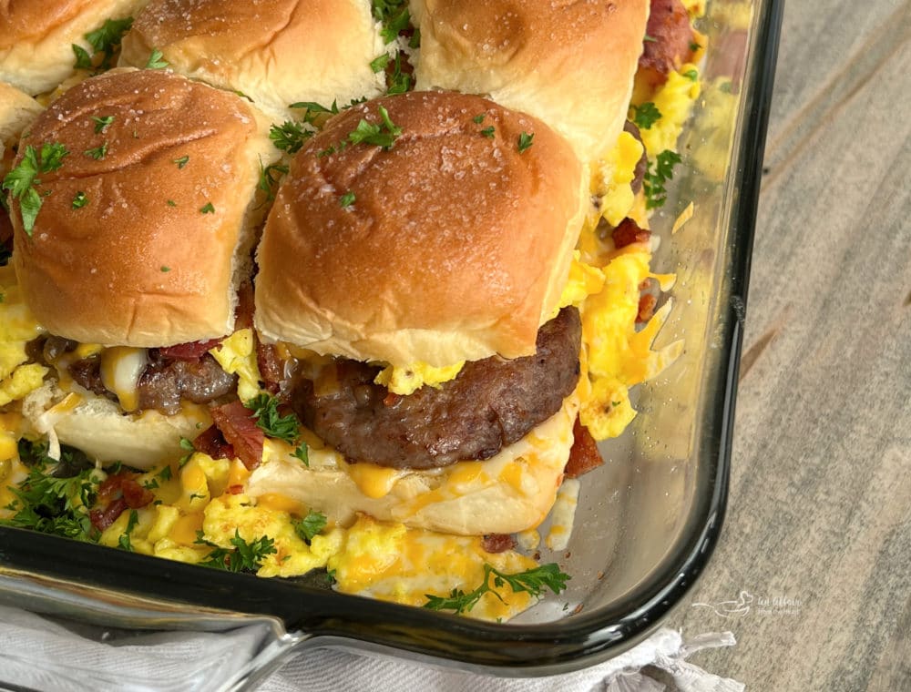 Cheesy Bacon Egg Breakfast Sliders - Julie's Eats & Treats ®