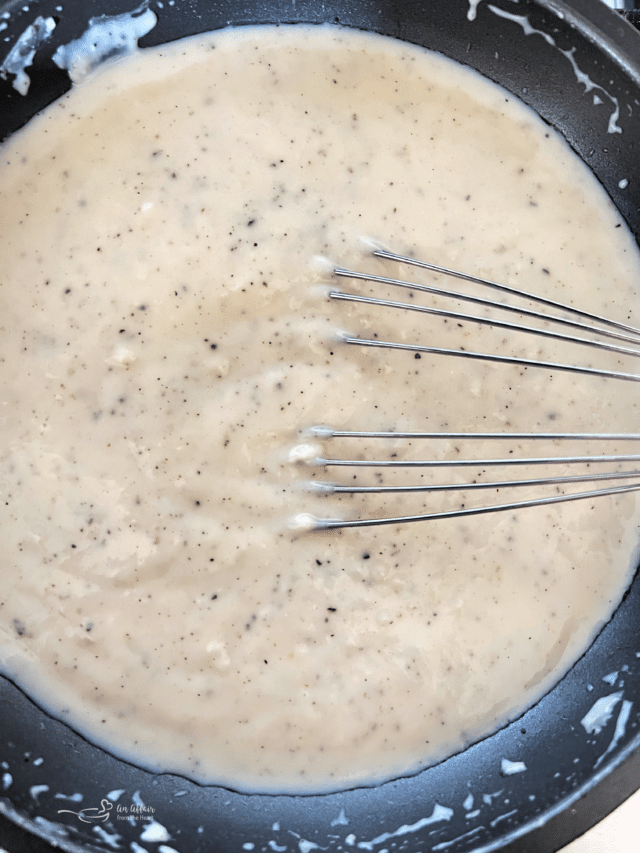 Simple White Country Gravy Recipe