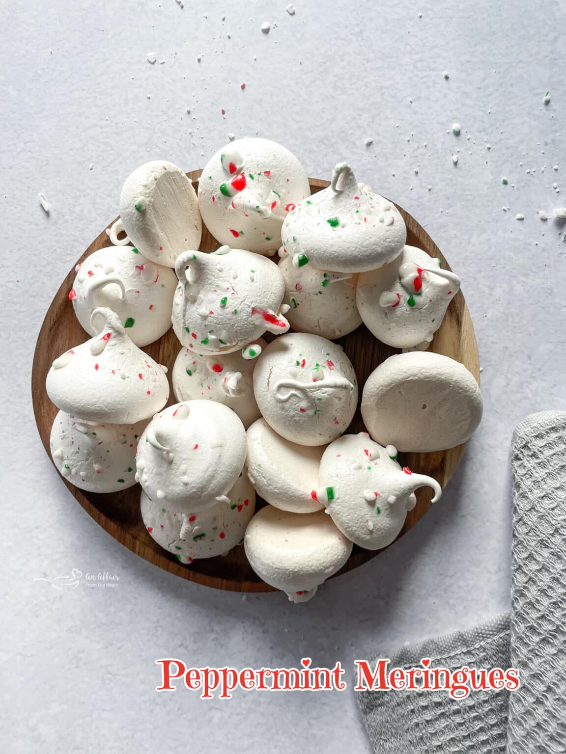 Peppermint Meringues (Peppermint Kisses)