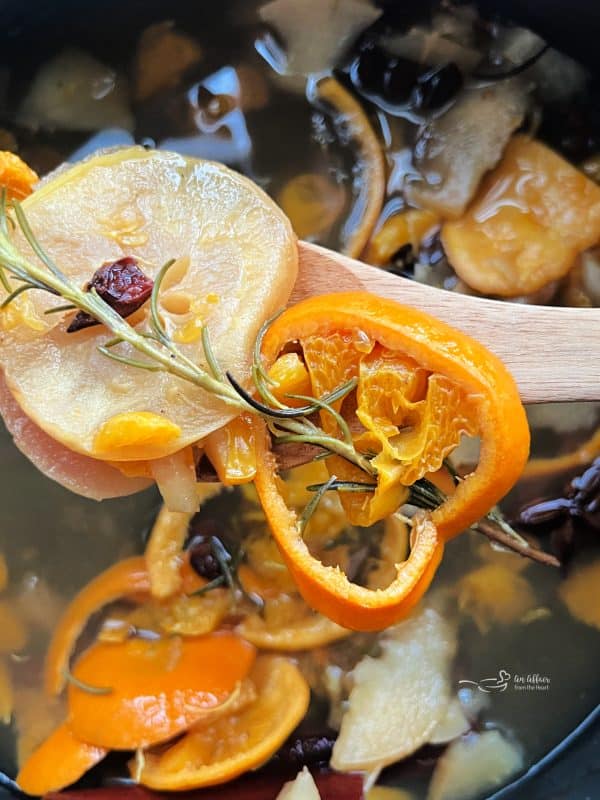 What are your favorite simmer pot recipes to make your home smell