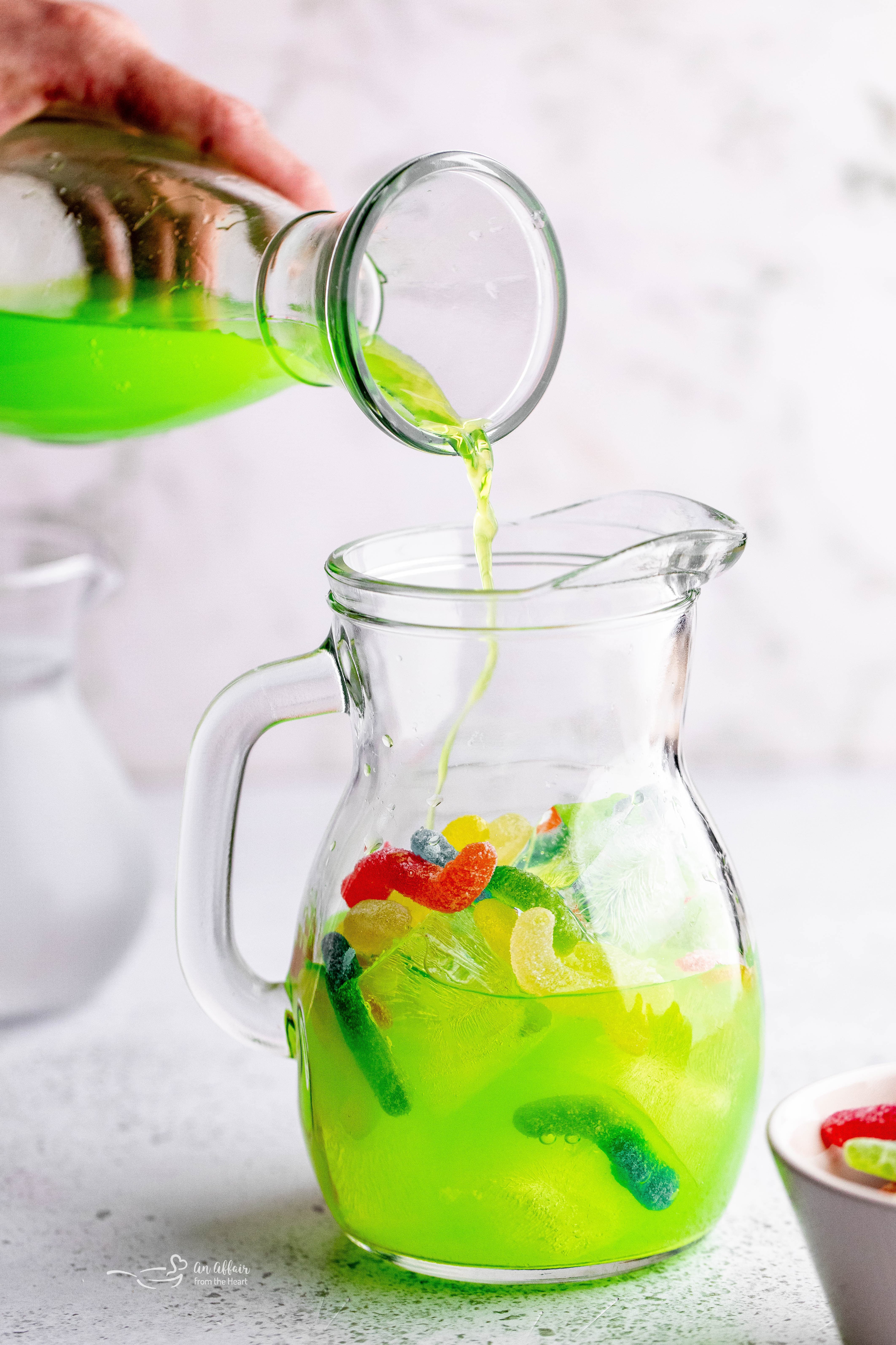 Halloween Punch Recipe (Non-Alcoholic + Kid Friendly)