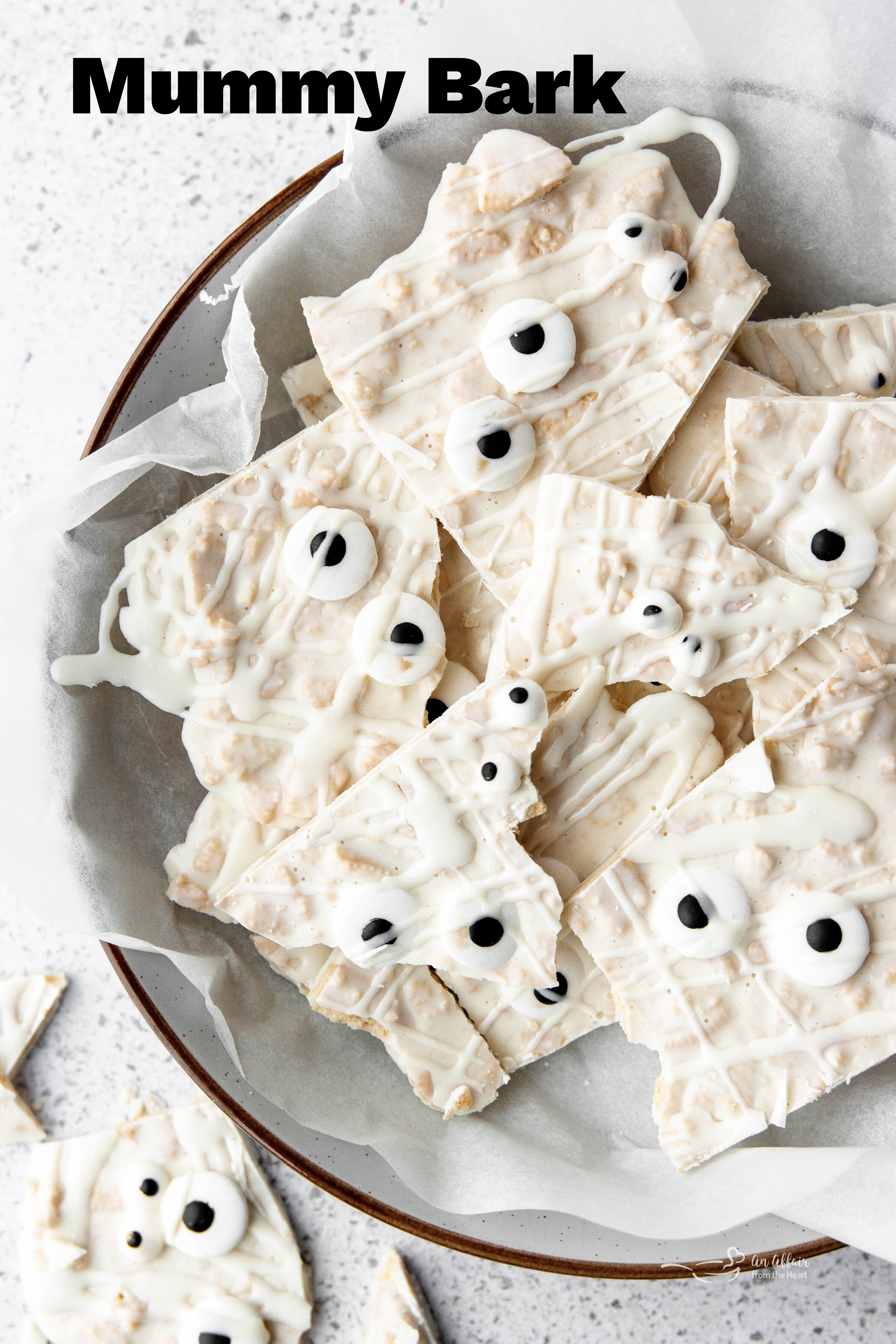 Halloween Mummy Oreo Bark Recipe 