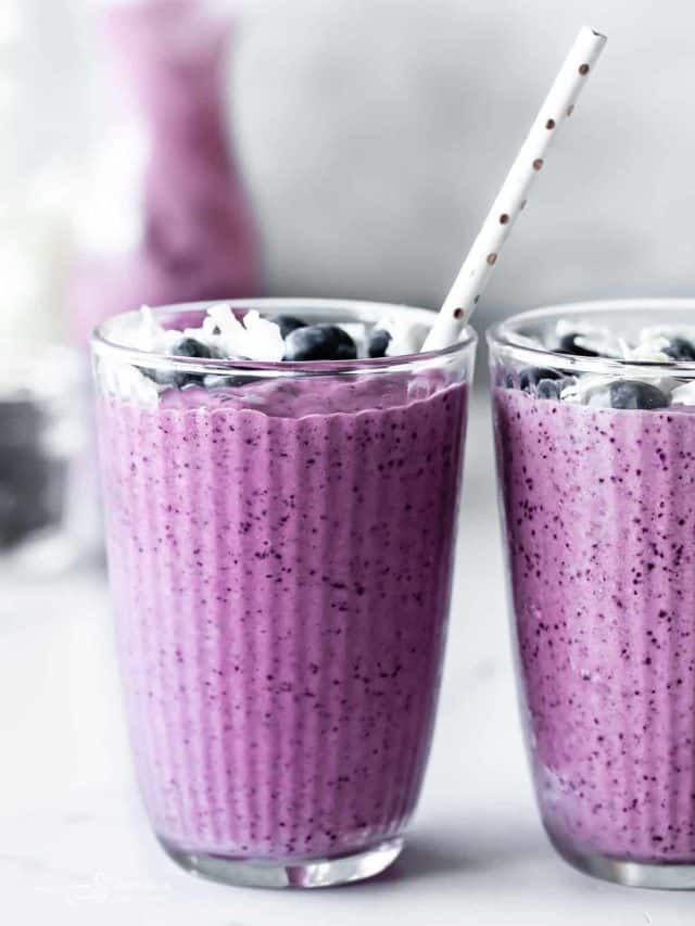 BLUEBERRY PINEAPPLE SMOOTHIE STORY